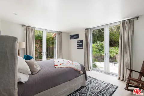 $25,000,000 | 29020 Cliffside Drive, Malibu, CA 90265