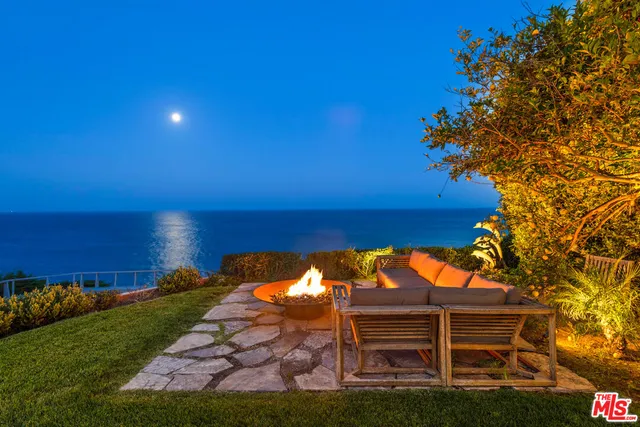 $25,000,000 | 29020 Cliffside Drive, Malibu, CA 90265