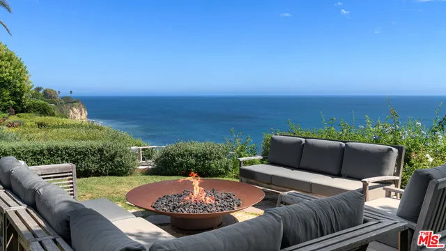 $25,000,000 | 29020 Cliffside Drive, Malibu, CA 90265