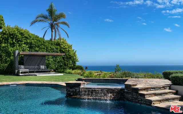 $25,000,000 | 29020 Cliffside Drive, Malibu, CA 90265