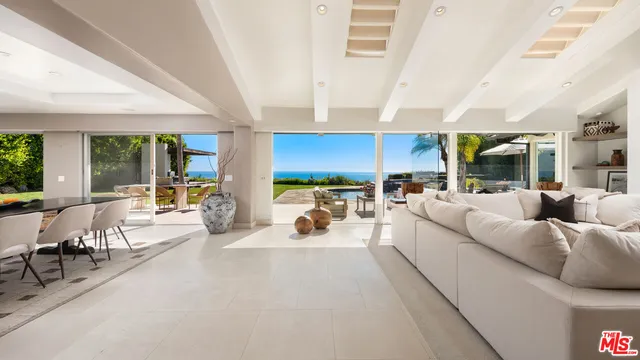 $25,000,000 | 29020 Cliffside Drive, Malibu, CA 90265