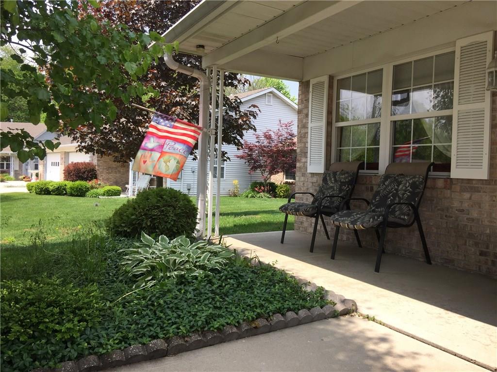 5656 Misty Ridge Drive Indianapolis, IN 46237 - Photo 3 of 26 Gallery Image 3