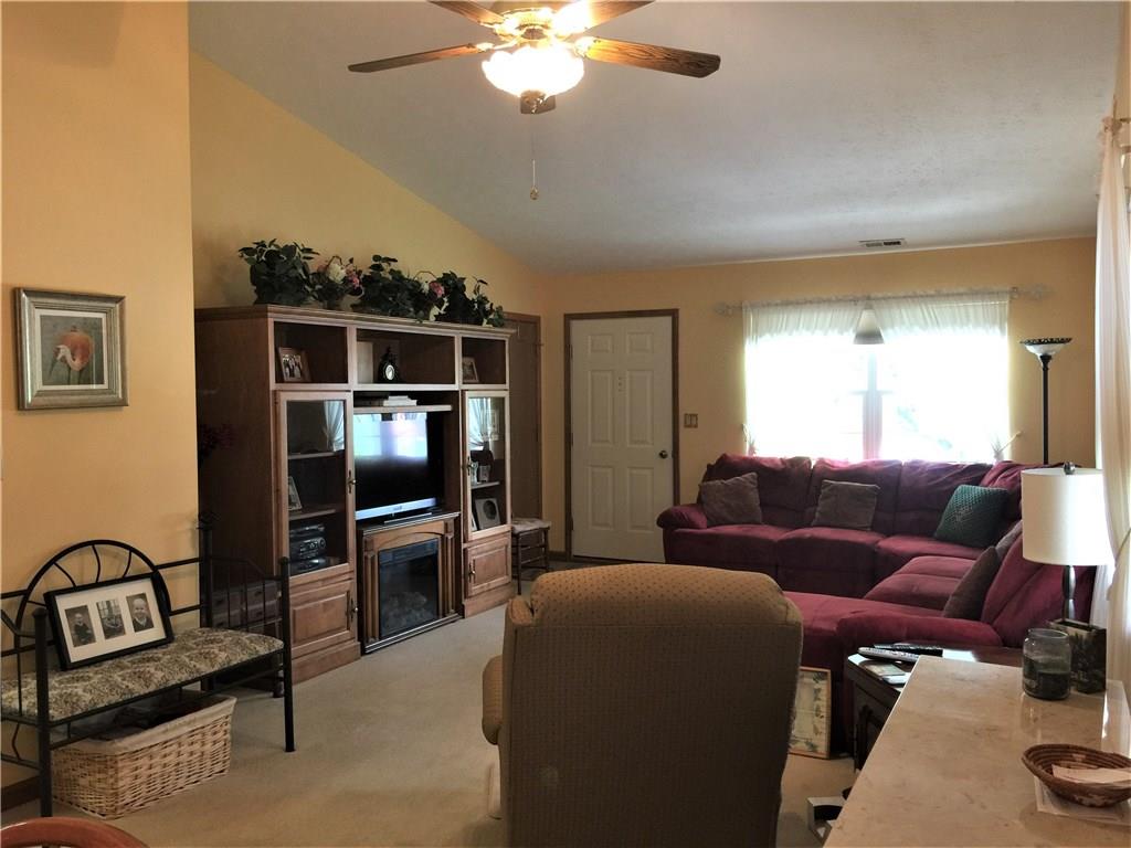 5656 Misty Ridge Drive Indianapolis, IN 46237 - Photo 10 of 26 Gallery Image 10