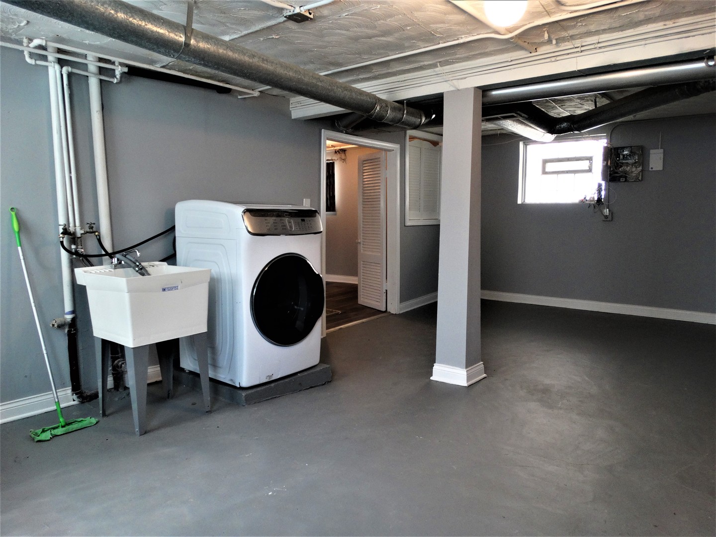 7949 South Manistee Avenue Chicago, IL 60617 - Photo 17 of 19