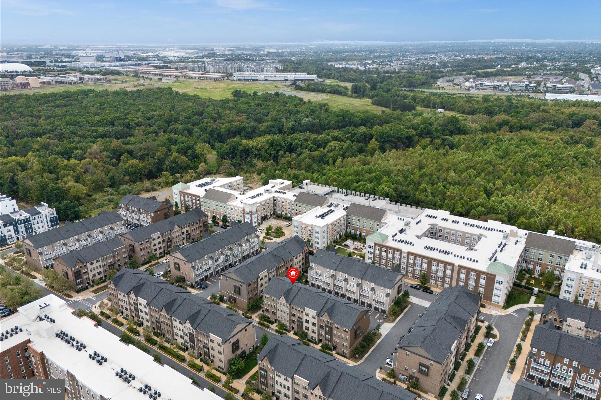 45206 Lettermore Square Sterling, VA 20166 - Photo 38 of 42 a view of a city