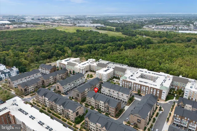 $595,000 | 45206 Lettermore Square, Sterling, VA 20166