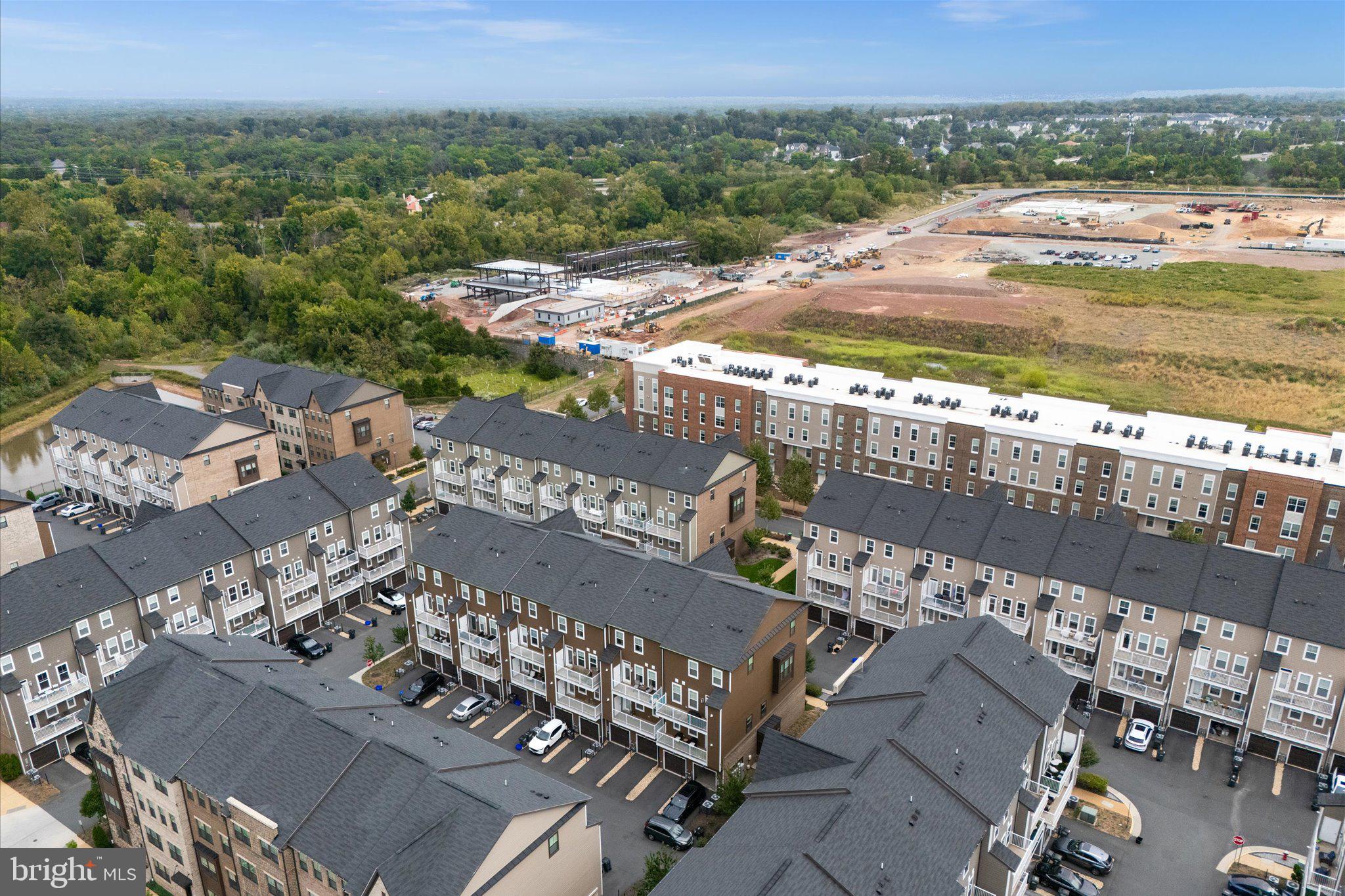 45206 Lettermore Square Sterling, VA 20166 - Photo 40 of 42 a view of a city with an ocean