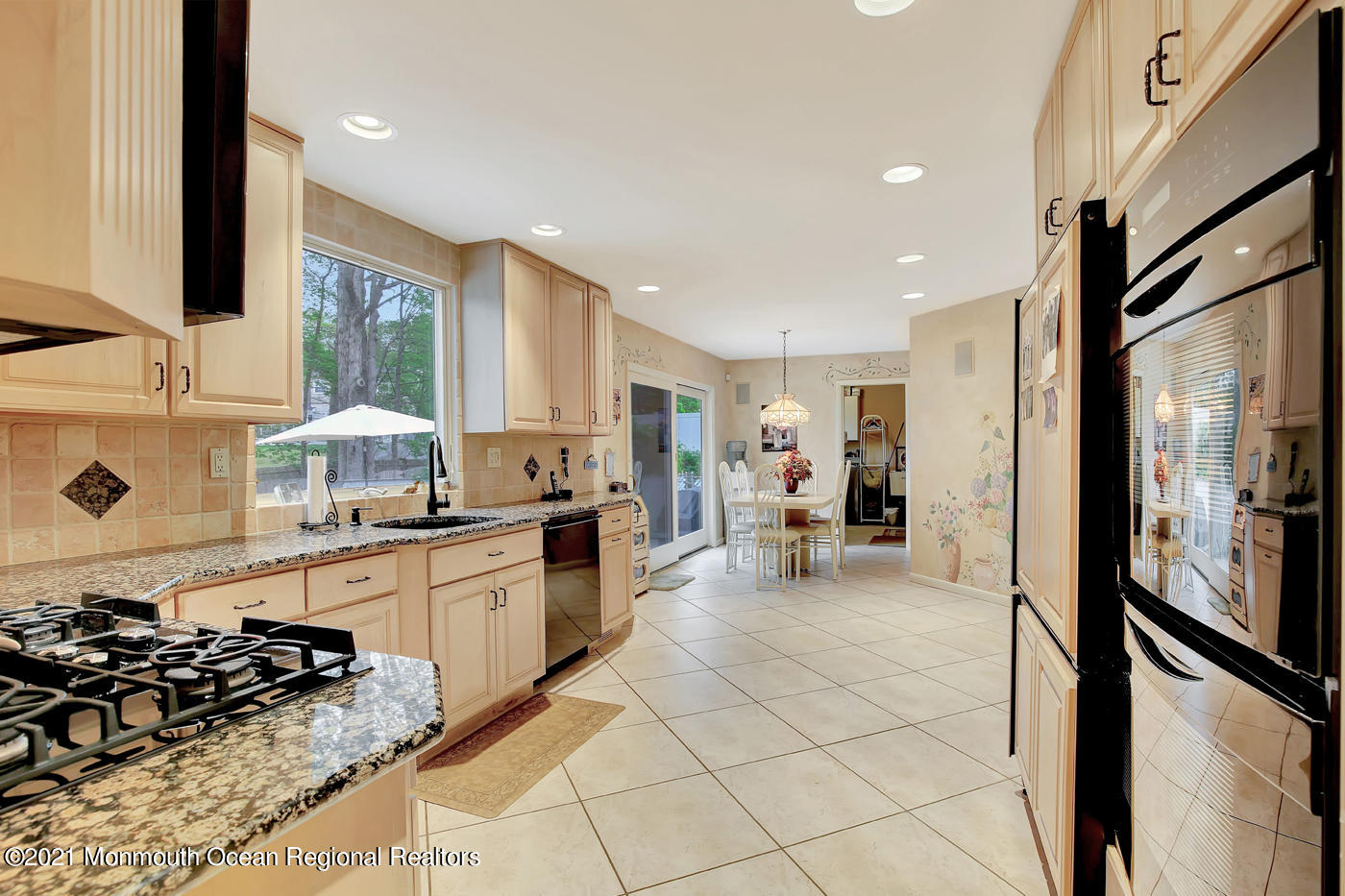 42 Regina Road Morganville, NJ 07751 - Photo 10 of 29 Kitchen
