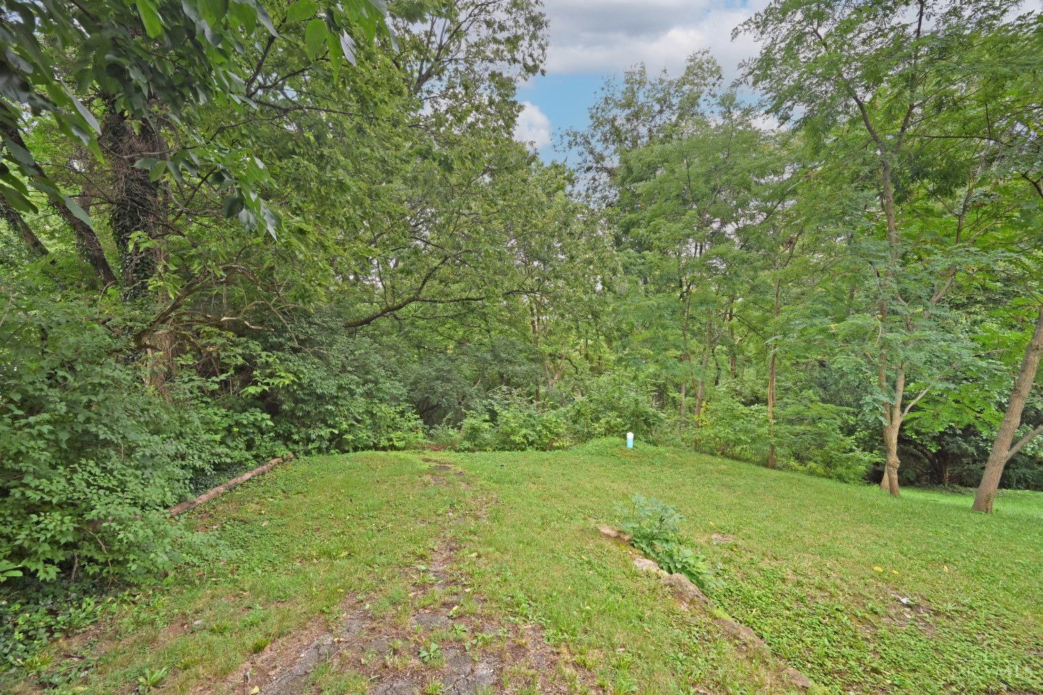 1309 Groesbeck Road Cincinnati, OH 45224 - Photo 24 of 27 Gallery Image 24