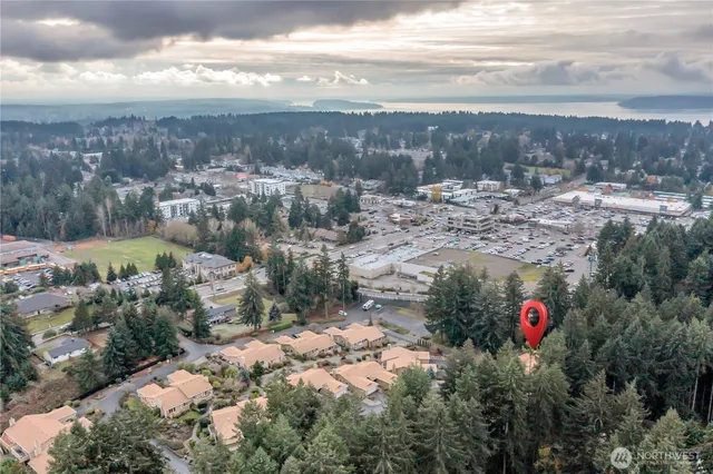 $467,500 | 7117 40th Street West, Unit 18, University Place, WA 98466