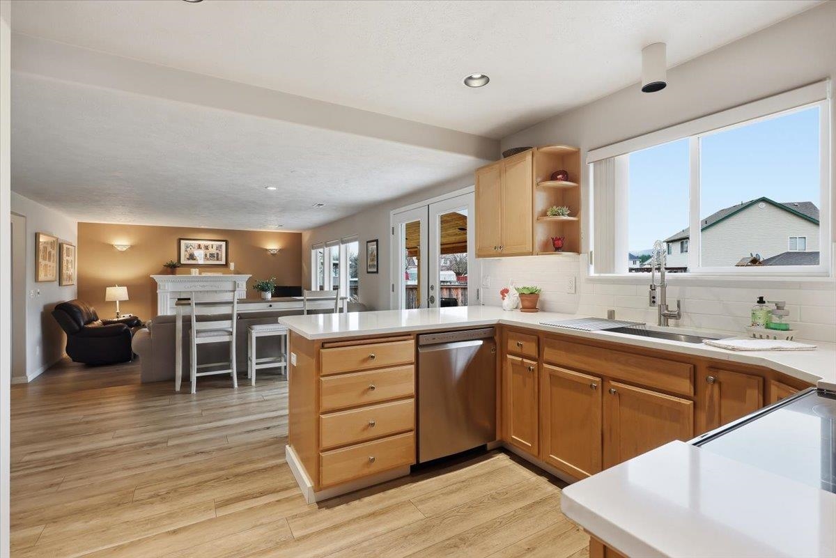 3301 South Vercler Road Spokane, WA 99206 - Photo 14 of 45