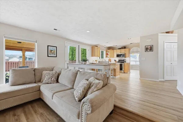 $589,900 | 3301 South Vercler Road, Spokane, WA 99206