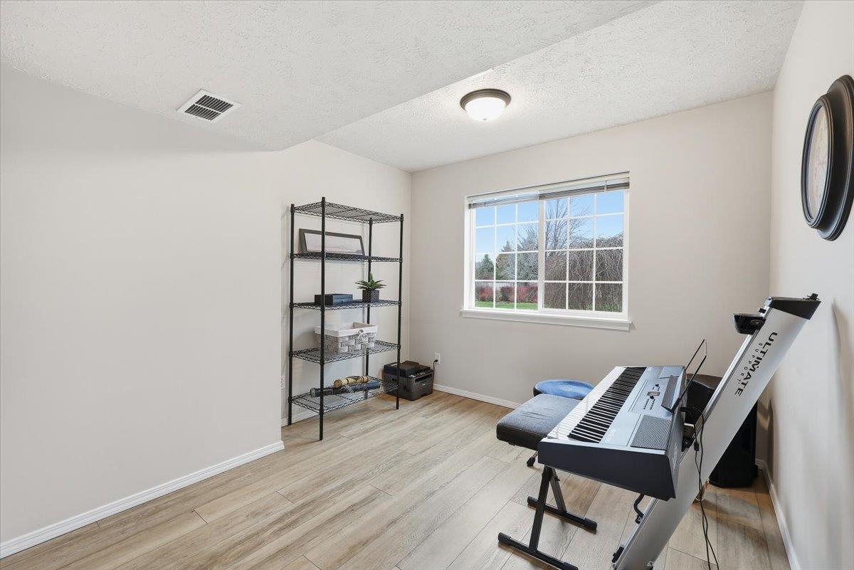 3301 South Vercler Road Spokane, WA 99206 - Photo 20 of 45