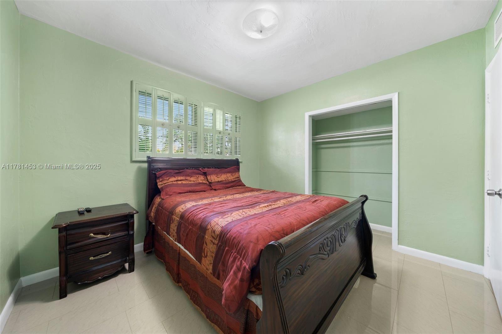 Biscayne Gardens Miami, FL 33167 - Photo 9 of 22