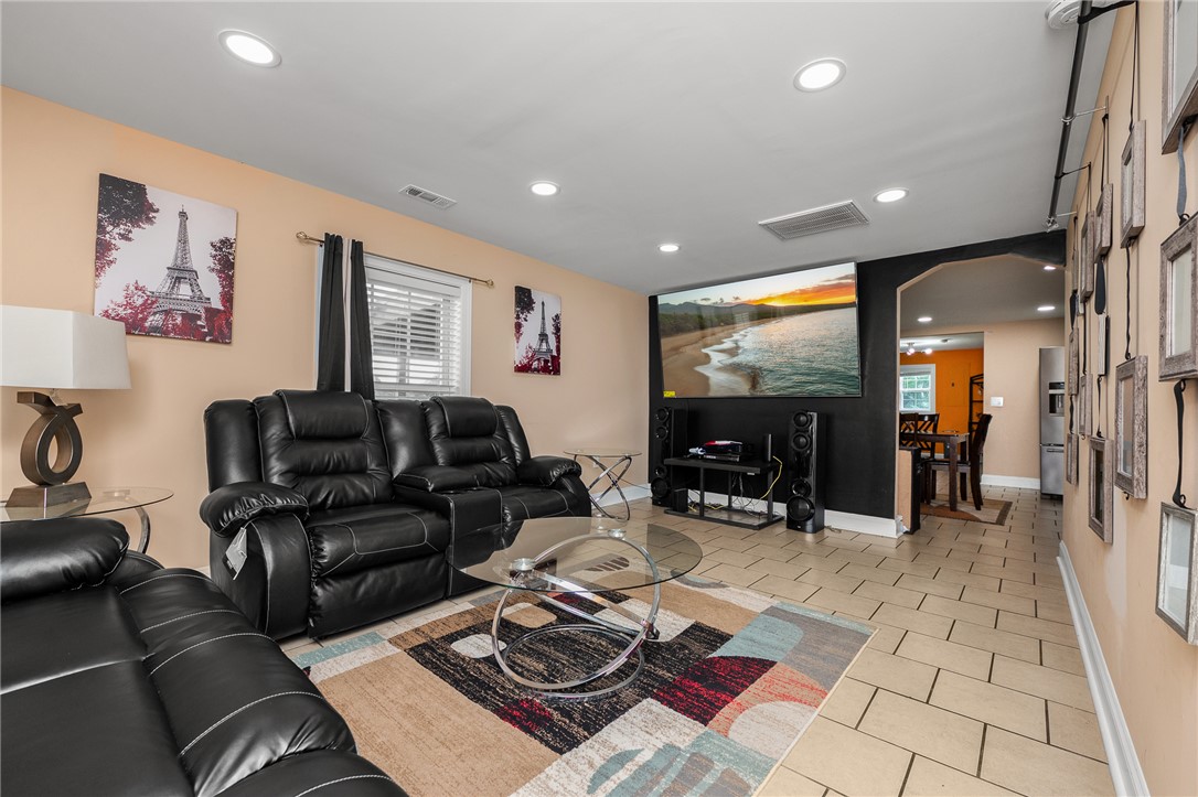 358 Finley Road Easley, SC 29642 - Photo 5 of 20 This inviting living area features warm tones and functional design, ideal for casual gatherings.
