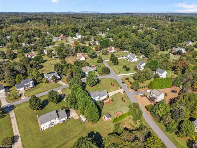 $525,000 | 7710 Sorrel Run Court, Summerfield, NC 27358