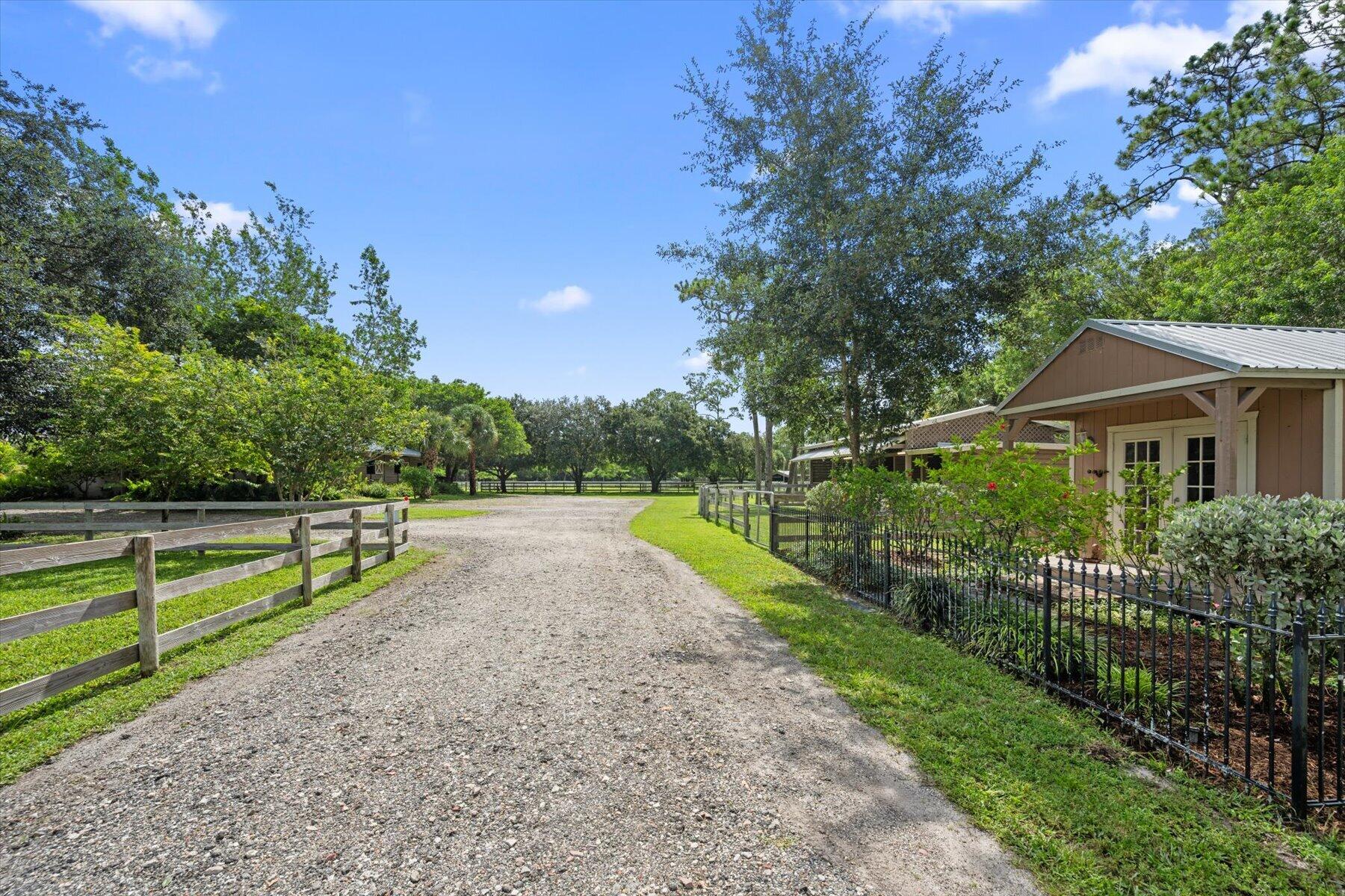 2454-2376 E Road Loxahatchee, FL 33470 - Photo 5 of 51 006-DSC_5584
