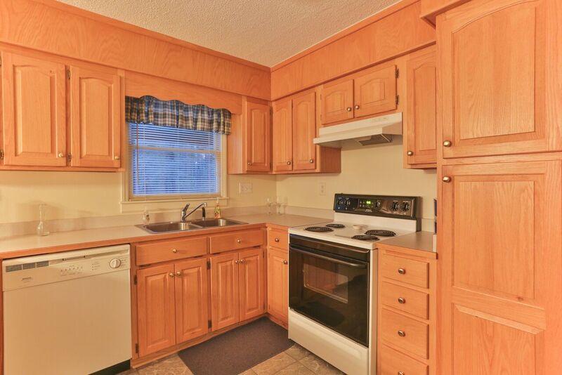 225 Ledbetter Road Rockingham, NC 28379 - Photo 11 of 28 1O8A7655_preview_jpeg