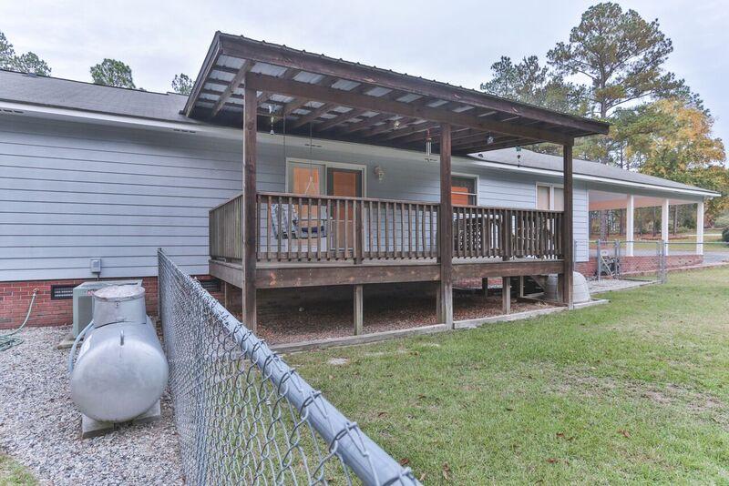 225 Ledbetter Road Rockingham, NC 28379 - Photo 6 of 28 1O8A7607_preview_jpeg