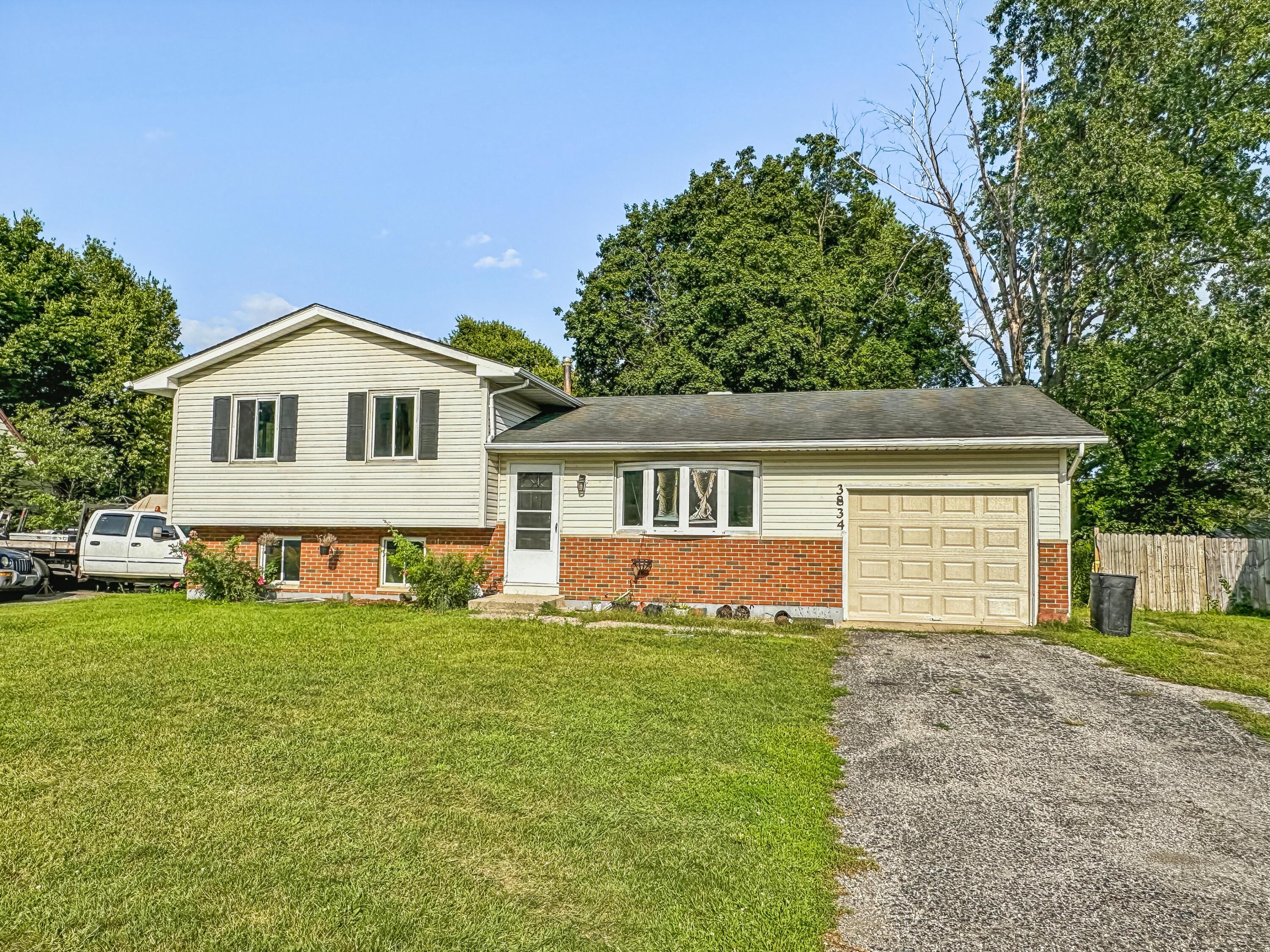 3834 Noe Bixby Road Columbus, OH 43232 - Photo 2 of 26 IMG_4580