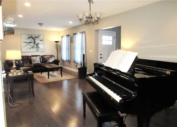 $375,000 | 15 Jupiter Lane, Unit A, Richmond, RI 02898