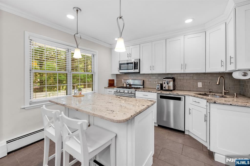 364 Knickerbocker Road Cresskill, NJ 07626 - Photo 14 of 45