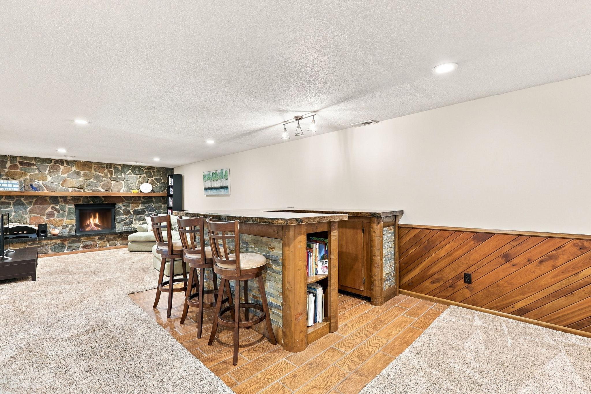 445 Gramsie Road Shoreview, MN 55126 - Photo 6 of 38 Gallery Image 6