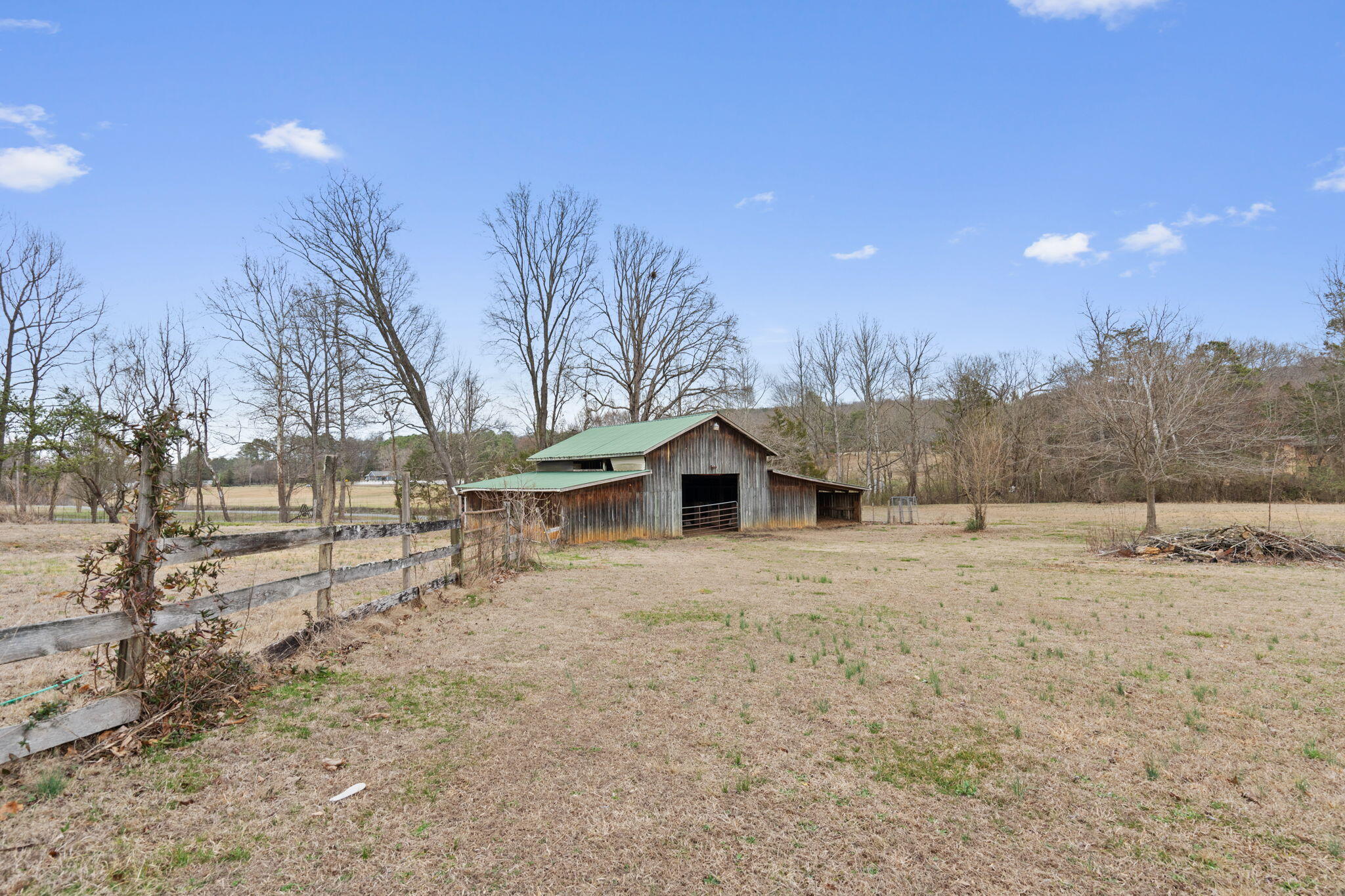 817 Old Federal Road Old Fort, TN 37362 - Photo 29 of 33 29-web-or-mls-Old Federal - Theba-29