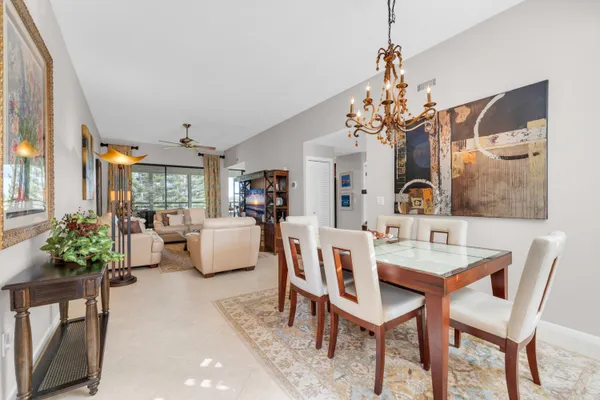 $359,000 | 7460 La Paz Boulevard, Unit 309, Boca Raton, FL 33433