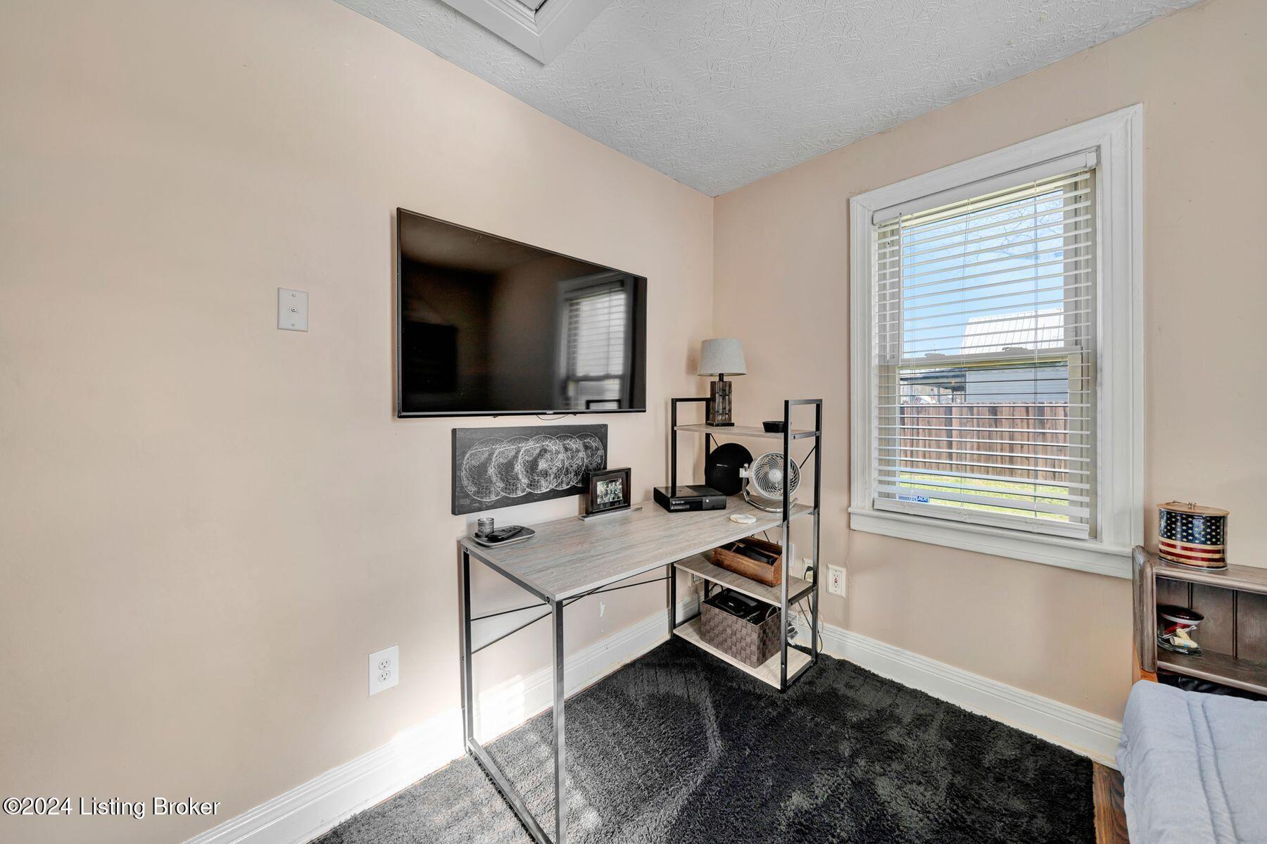 8302 Ferndale Road Louisville, KY 40291 - Photo 14 of 63 photo_online_013