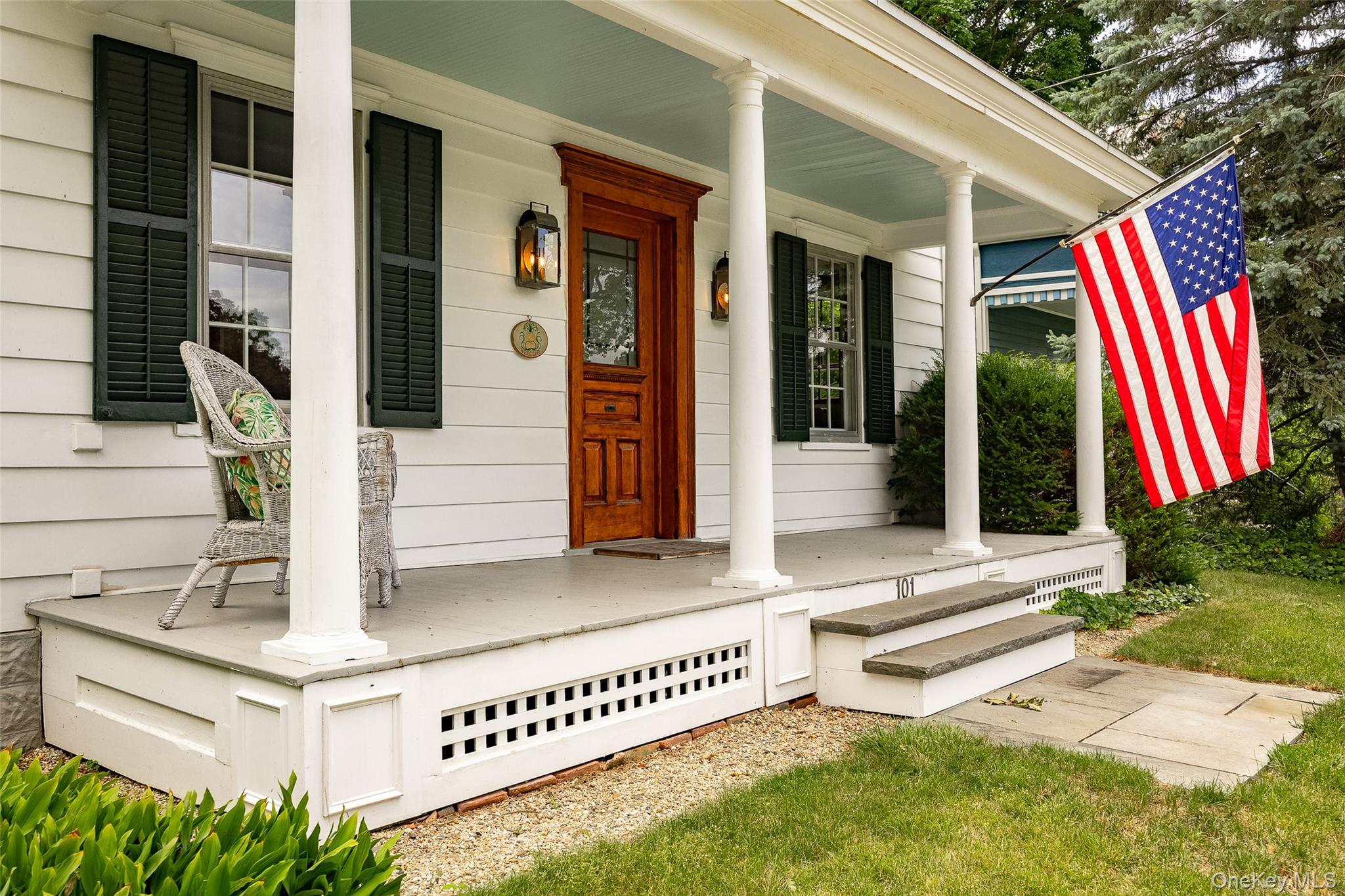 101 Co Rte 19 Hudson, NY 12534 - Photo 2 of 20 Front porch