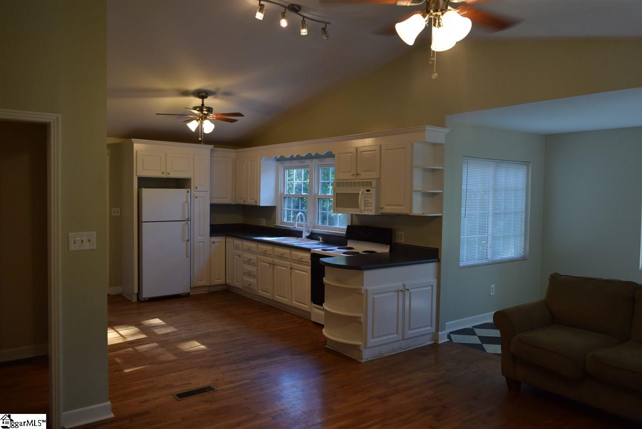 195 Ben Bonner Road Cowpens, SC 29330 - Photo 4 of 27
