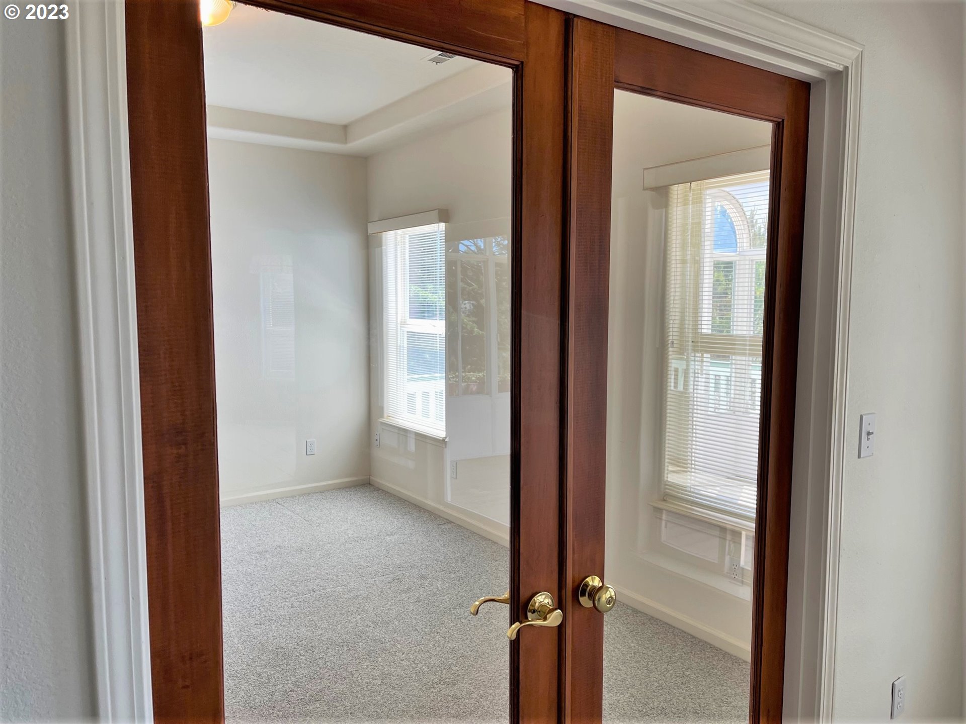 919 3rd Street Brookings, OR 97415 - Photo 13 of 36 a view of hallway with closet