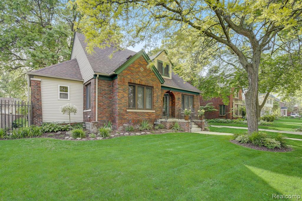 4405 Yorkshire Road Detroit, MI 48224 - Photo 3 of 78