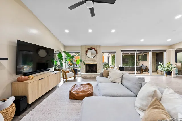 $2,900 | 11314 Whisper Willow Street, San Antonio, TX 78230