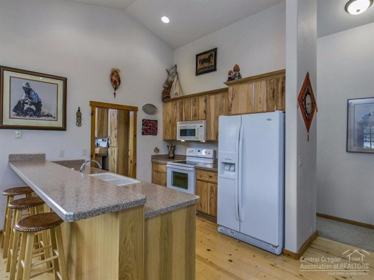 10933 Fleming Road Powell Butte, OR 97753 - Photo 7 of 25 Additional Photo
