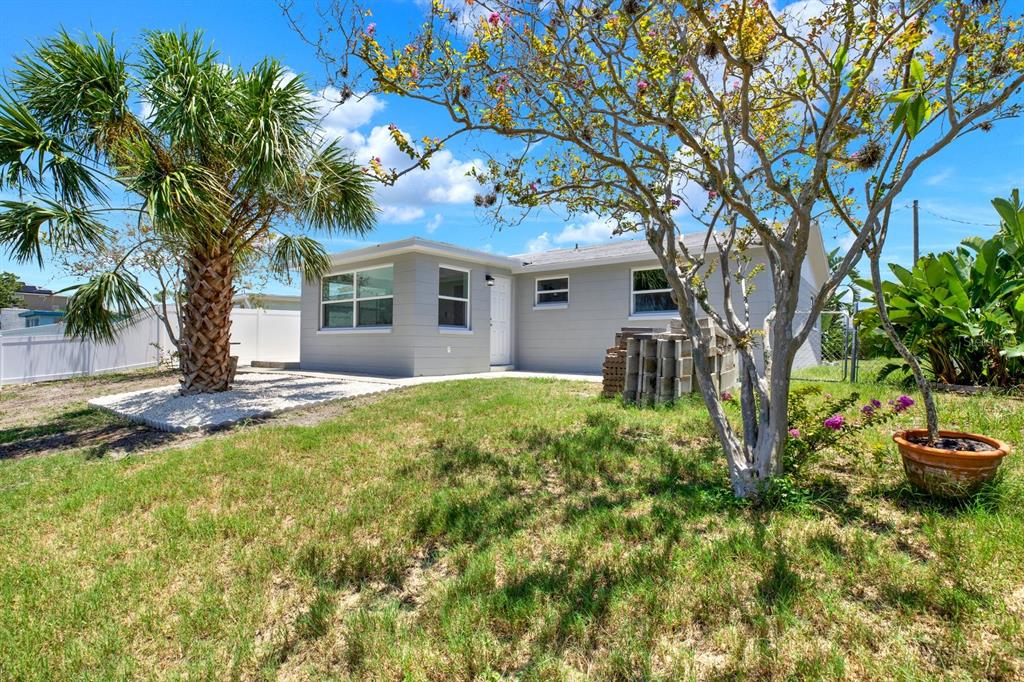 13739 Lavender Avenue Hudson, FL 34667 - Photo 17 of 25