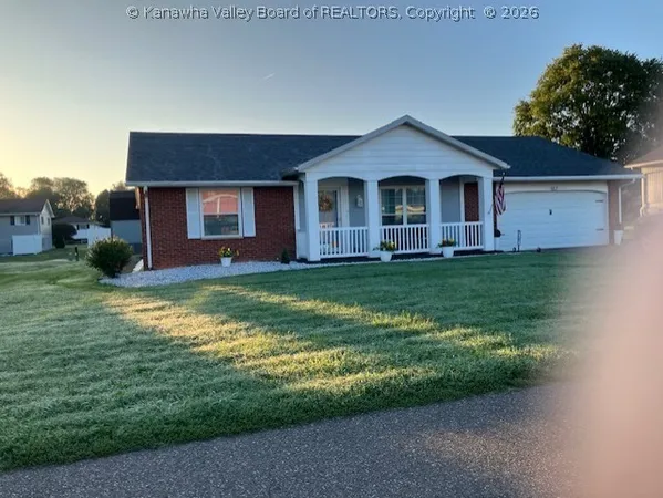 $230,000 | 167 Lynn Drive, New Haven, WV 25265
