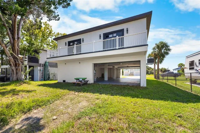 a view of a yard in front of a house