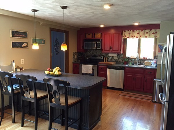 22 Edgewood Road Marblehead, MA 01945 - Photo 4 of 15 Gallery Image 4