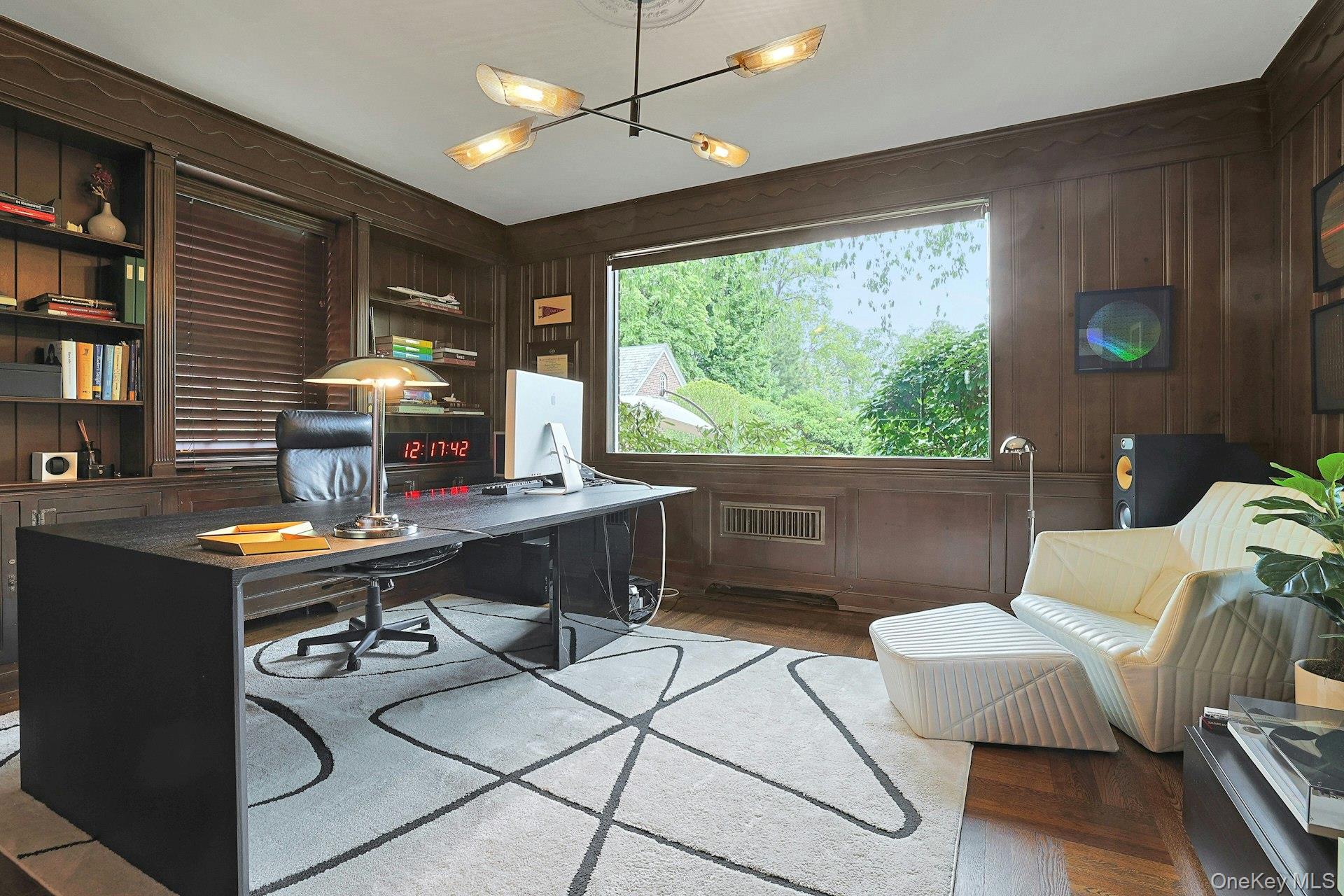 7 Forest Circle New Rochelle, NY 10804 - Photo 17 of 49
