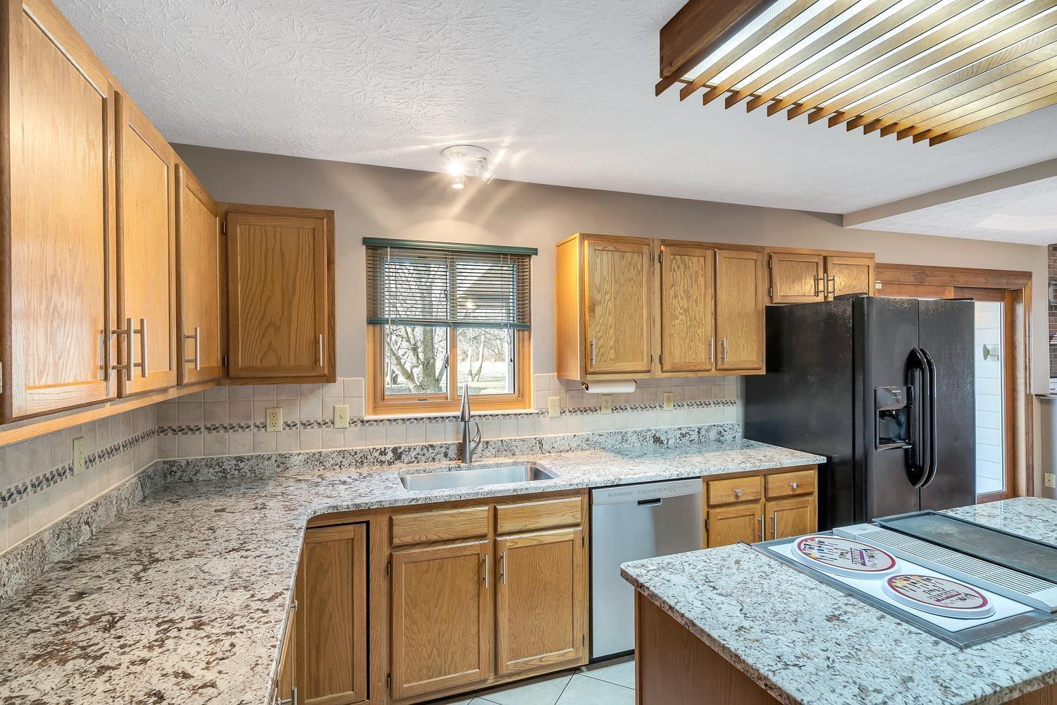 645 Pontius Road Cincinnati, OH 45233 - Photo 10 of 50