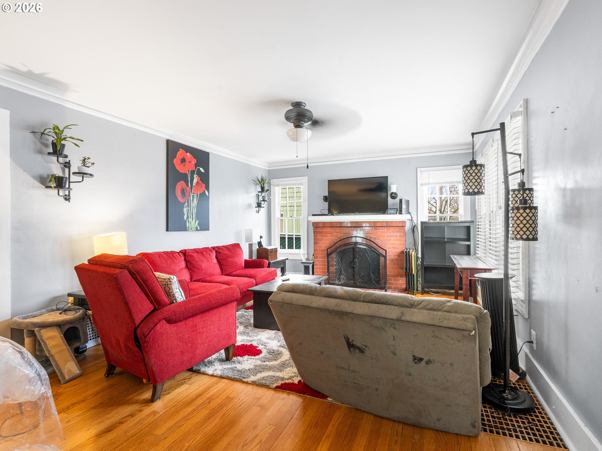 1564 Center Street Northeast Salem, OR 97301 - Photo 3 of 23