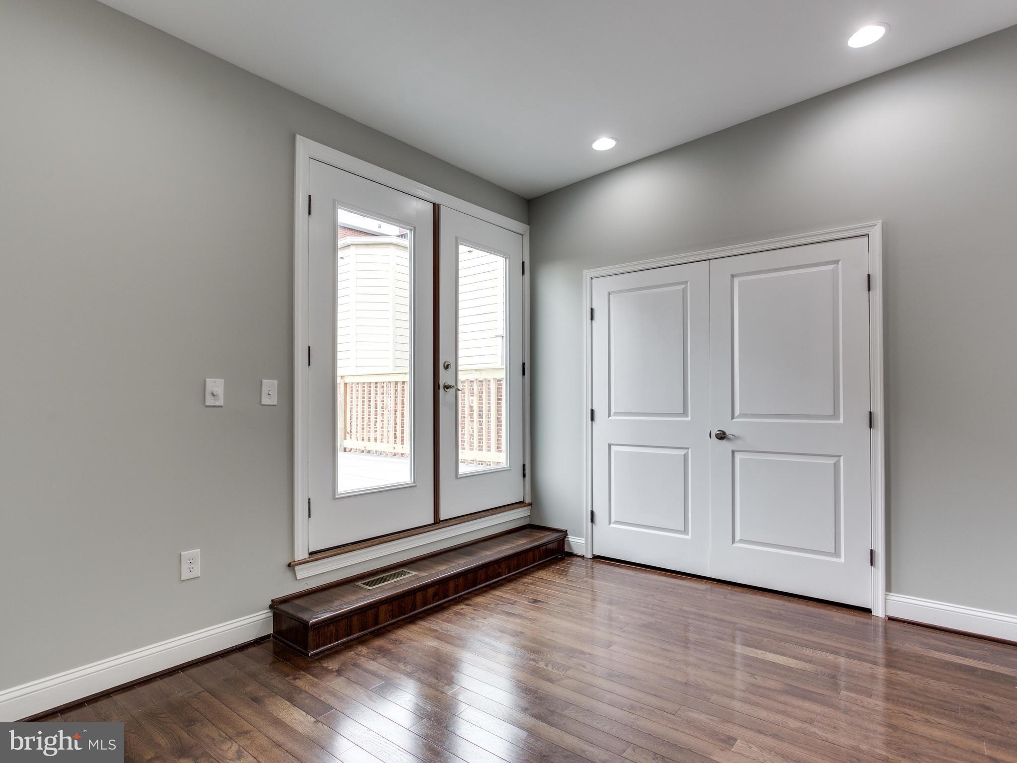 1234 Euclid Street Northwest, Unit 2 Washington, DC 20009 - Photo 18 of 30 Bath (Master)