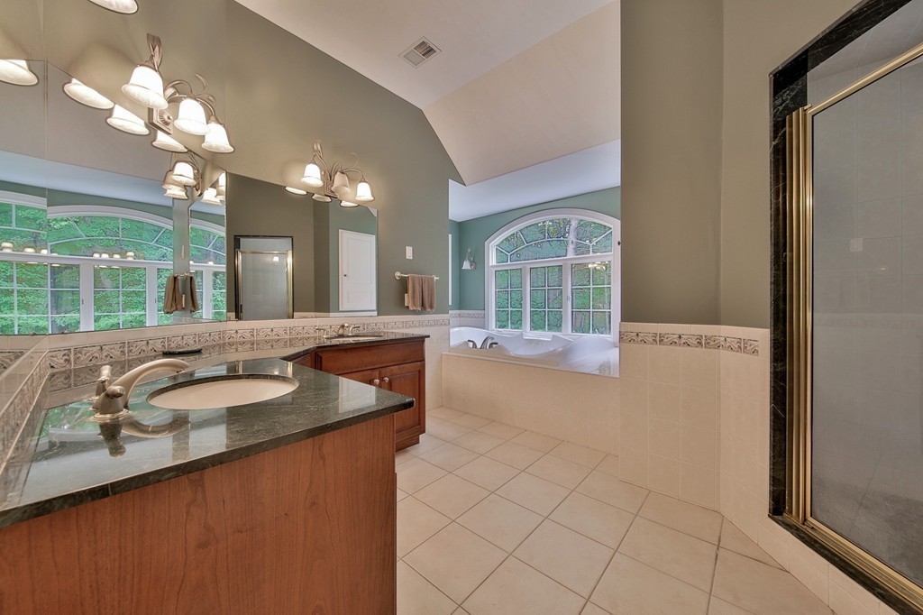 137 Green Road Bolton, MA 01740 - Photo 15 of 24