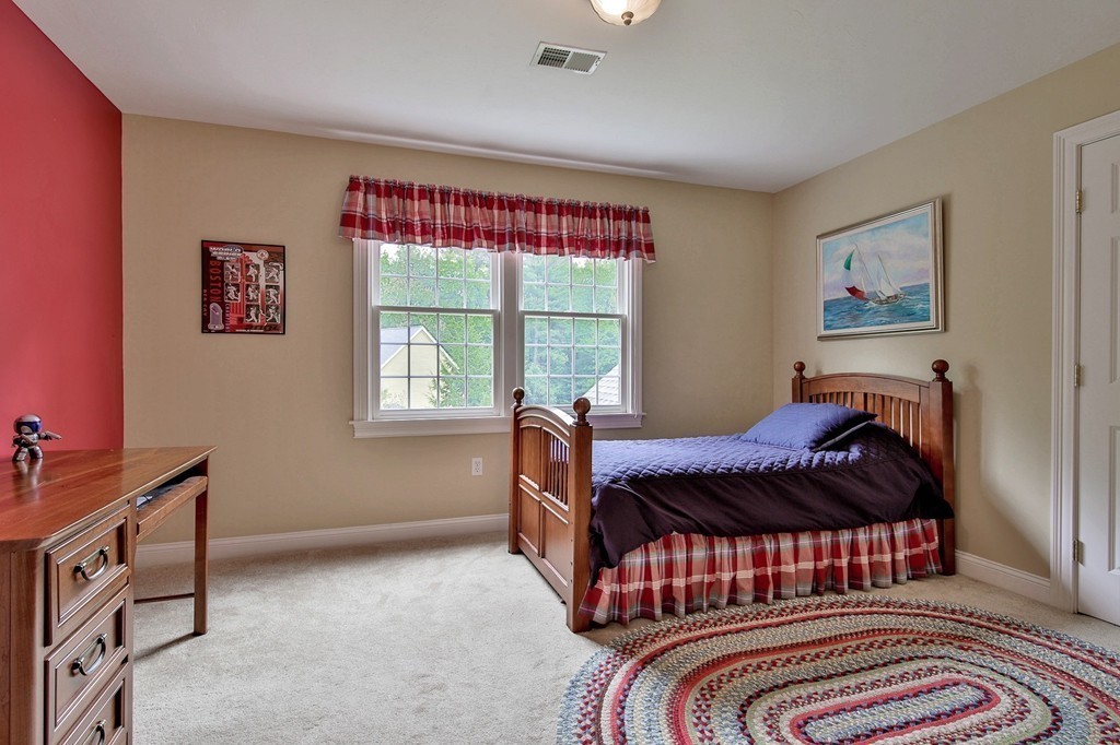 137 Green Road Bolton, MA 01740 - Photo 16 of 24