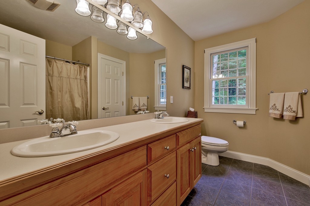 137 Green Road Bolton, MA 01740 - Photo 18 of 24