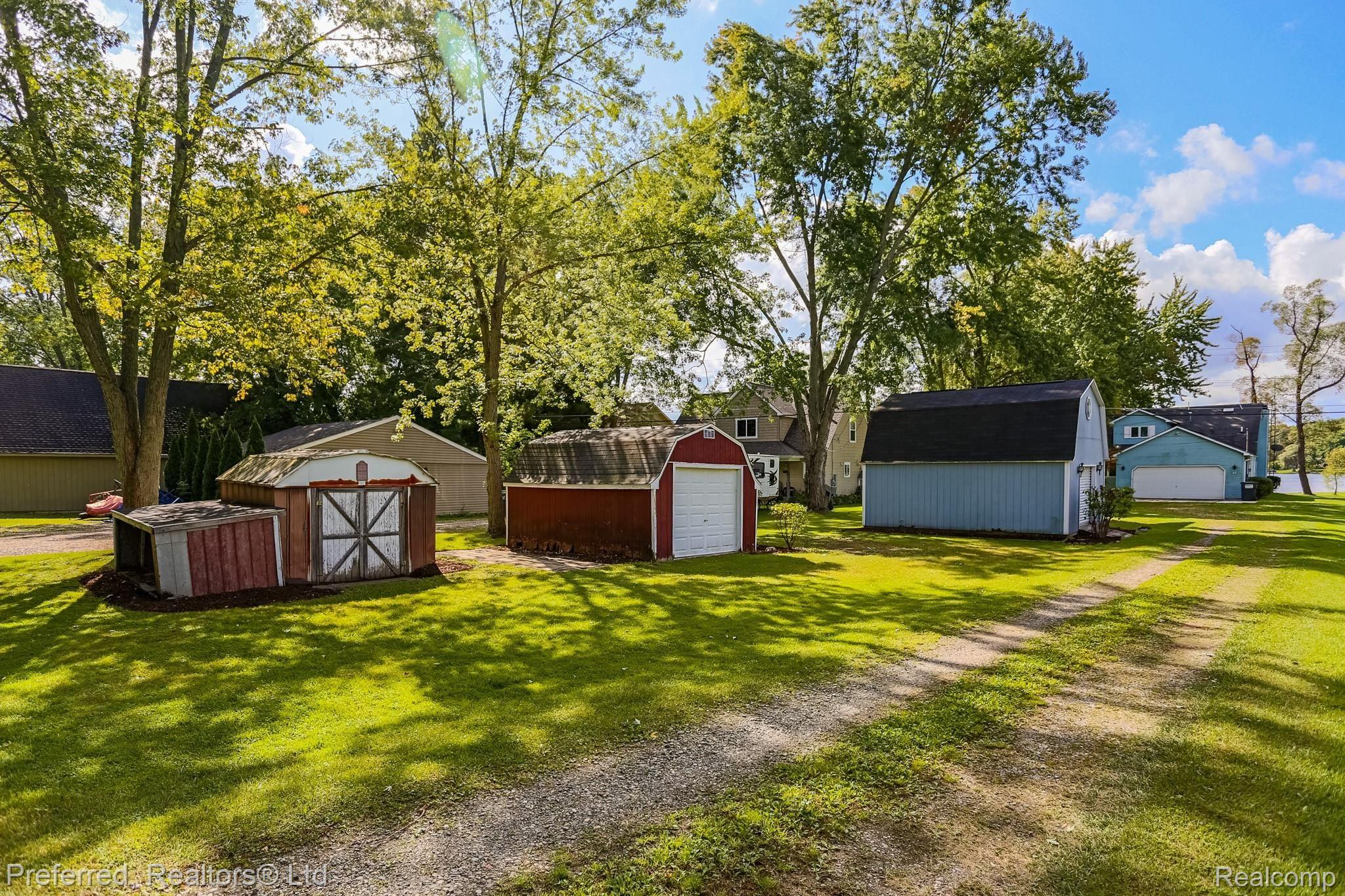 5863 Mabley Hill Road Fenton, MI 48430 - Photo 7 of 48 7IMG_0232.jpg