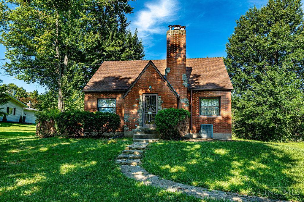 10547 Pottinger Road Cincinnati, OH 45251 - Photo 3 of 34 Gallery Image 3