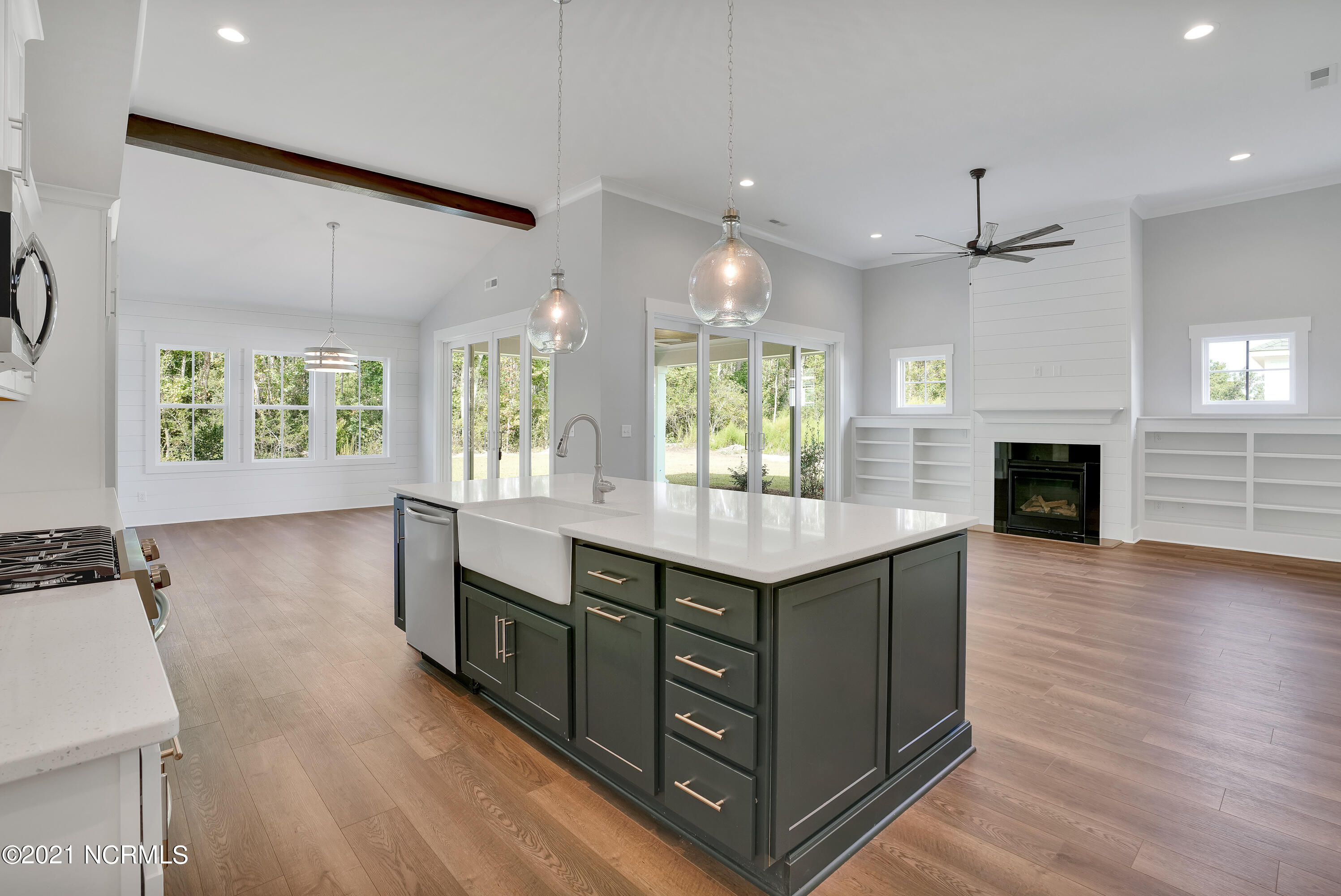 383 Camden Trail Hampstead, NC 28443 - Photo 8 of 47 325CamdenTrail-20